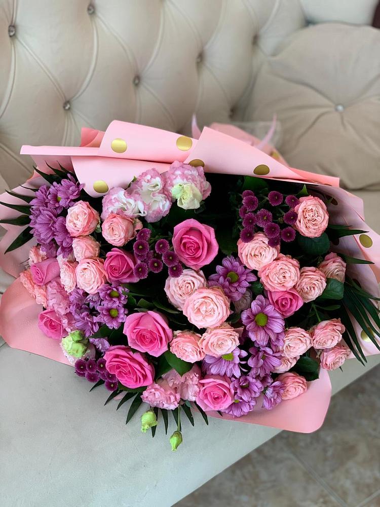 Букет цветов из: Хризантемы, Розы и Лизиантусы в Металлплощадке