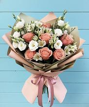 Букет цветов из:  Розы, Альстромерии и Лизиантусы в Металлплощадке