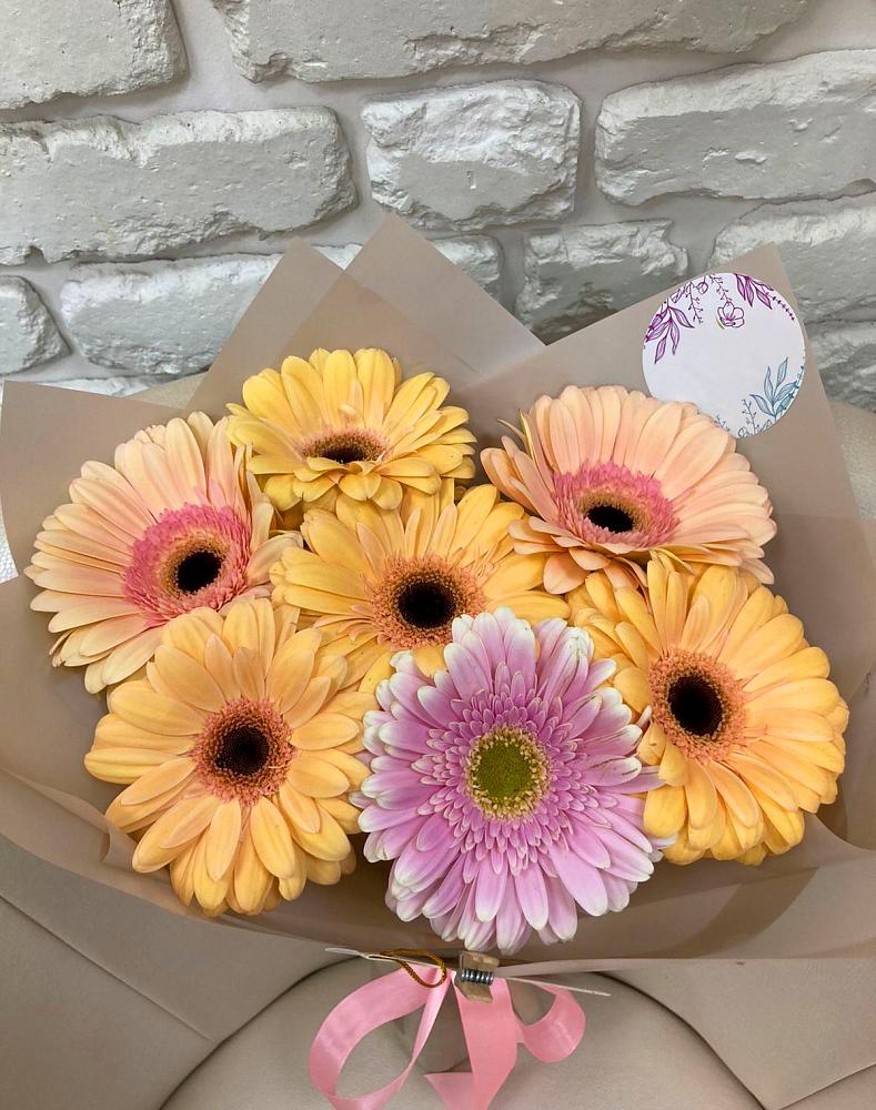 Букет цветов из: Герберы в Металлплощадке