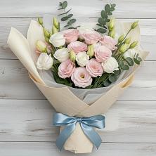 Букет цветов из:  Лизиантусы в Металлплощадке