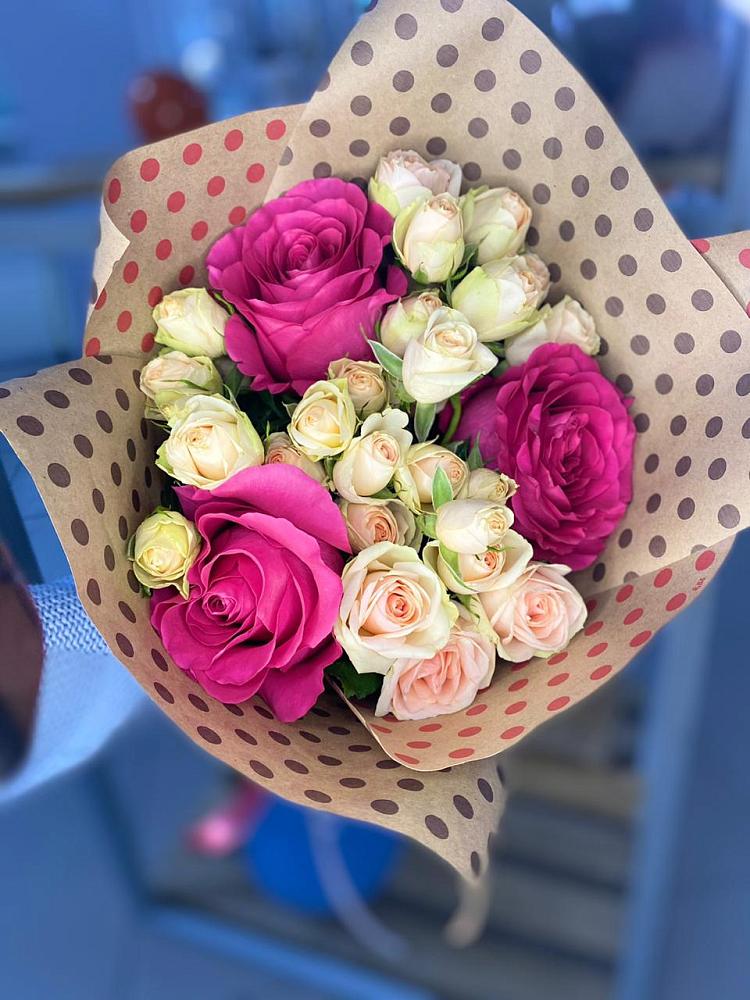 Букет цветов из: Розы в Металлплощадке