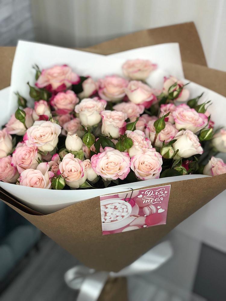 Букет цветов из: Розы в Металлплощадке