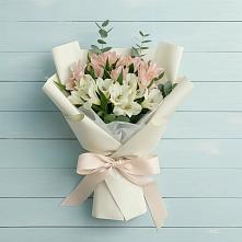 Букет цветов из:  Альстромерии в Металлплощадке