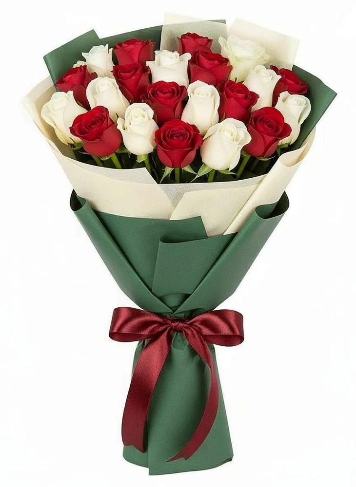 Букет Микс из красных и белых роз в Металлплощадке