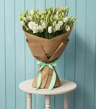 Букет цветов из:  Лизиантусы в Металлплощадке