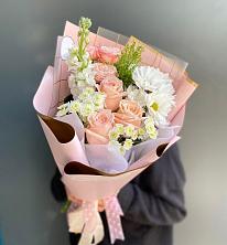 Букет цветов из:  Хризантемы и Розы в Металлплощадке