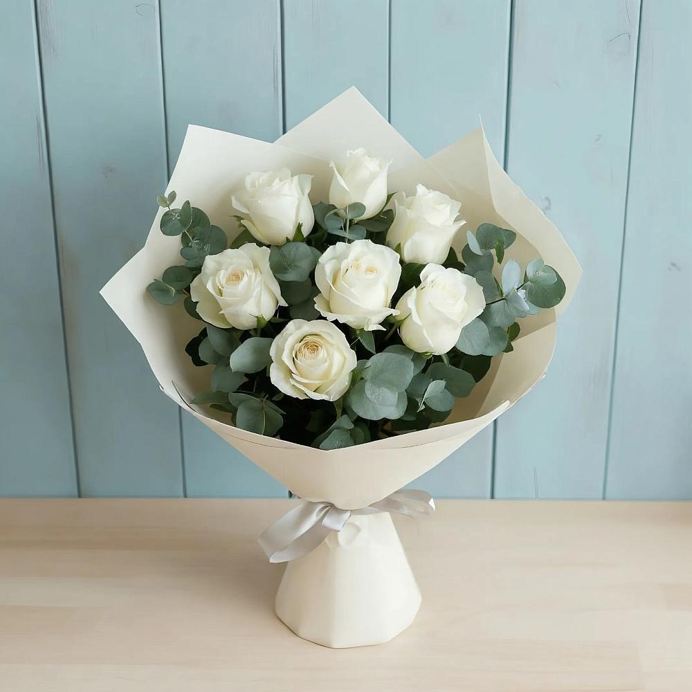 Букет Белые розы в Эвкалипте в Металлплощадке