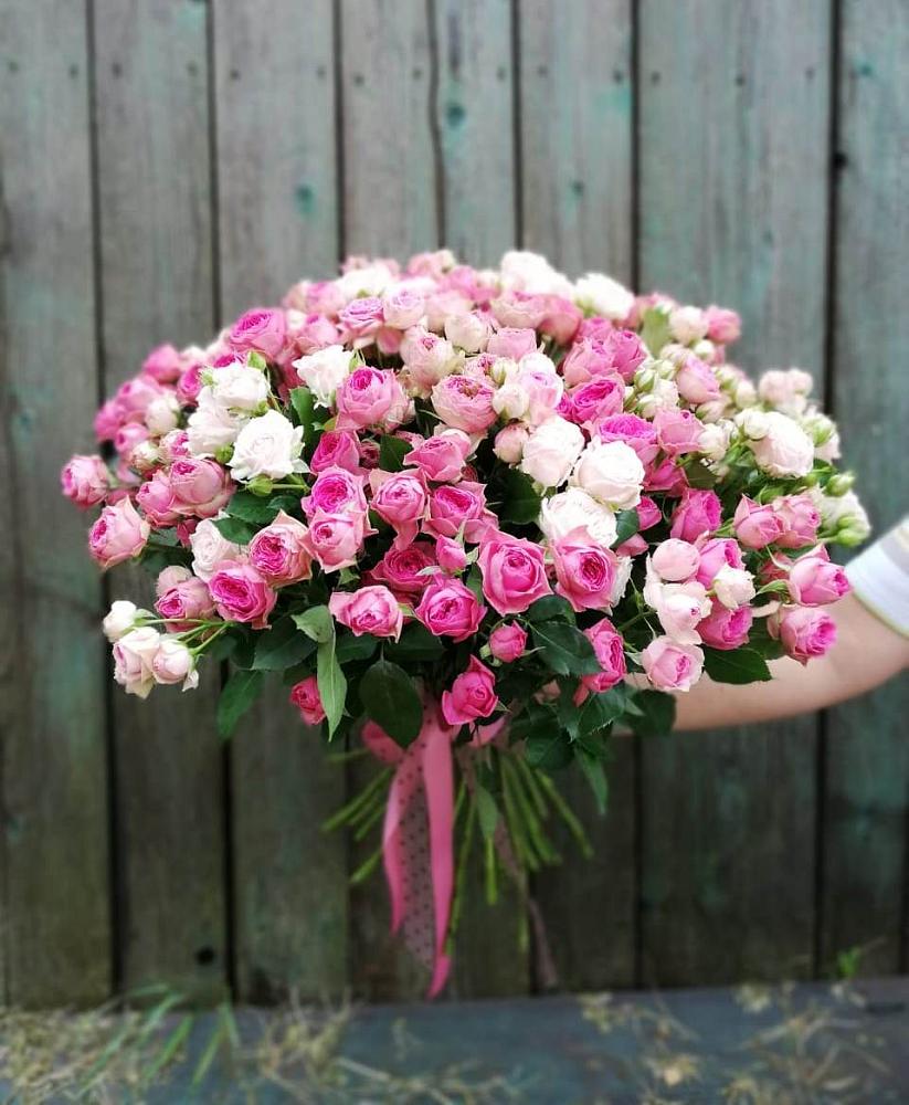 Букет Розовые кустовые розы Натали и Лав Лидия в Металлплощадке