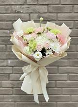 Букет цветов из:  Гвоздики, Розы, Лизиантусы и Хризантемы в Металлплощадке