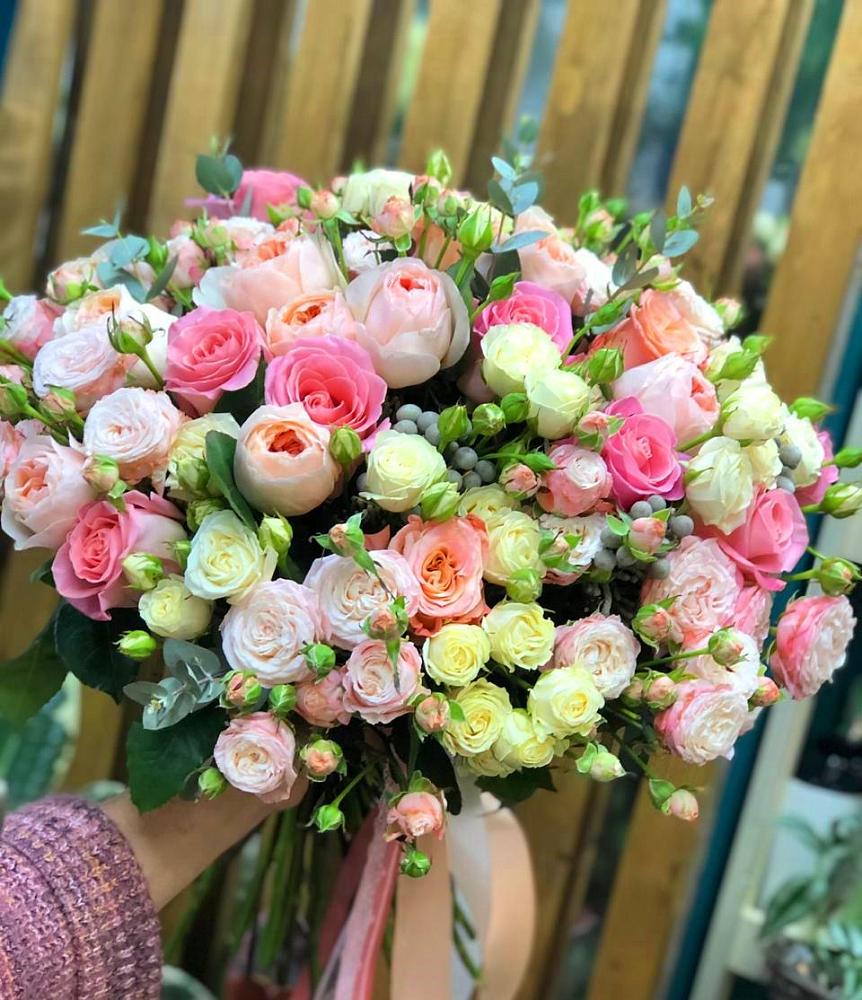 Букет цветов из: Розы в Металлплощадке