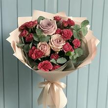 Букет цветов из:  Гвоздики и Розы #REPLACE_PRED# Металлплощадке