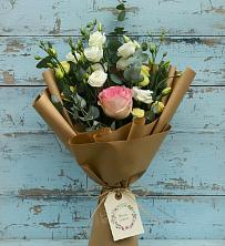 Букет цветов из:  Розы и Лизиантусы в Металлплощадке