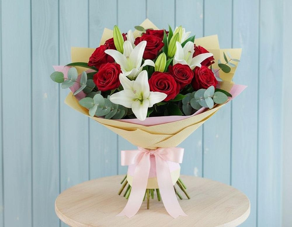 Букет цветов из: Лилии и Розы в Металлплощадке